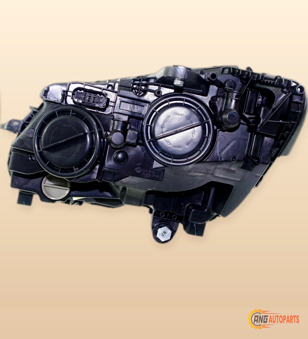 HEAD LAMP RIGHT SIDE HALOGEN SEDAN CAPA - Image 2