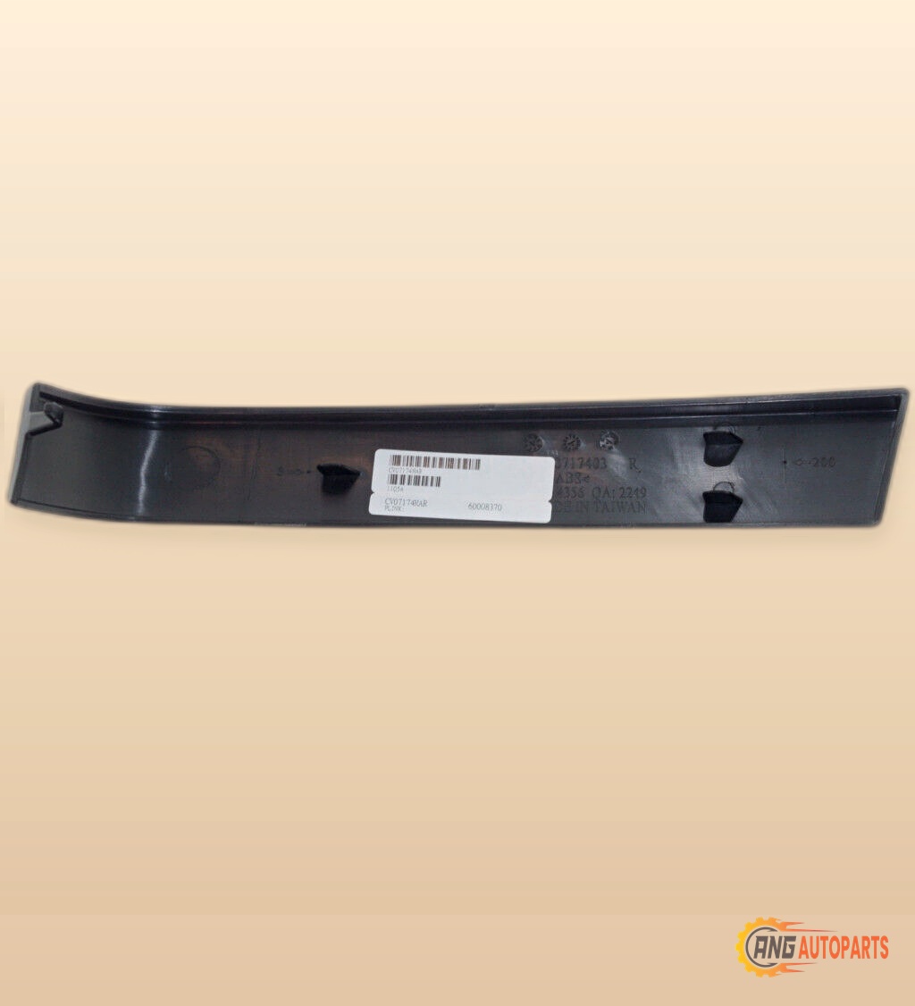 GRILLE MOULDING BLACK RIGHT SIDE - Image 2